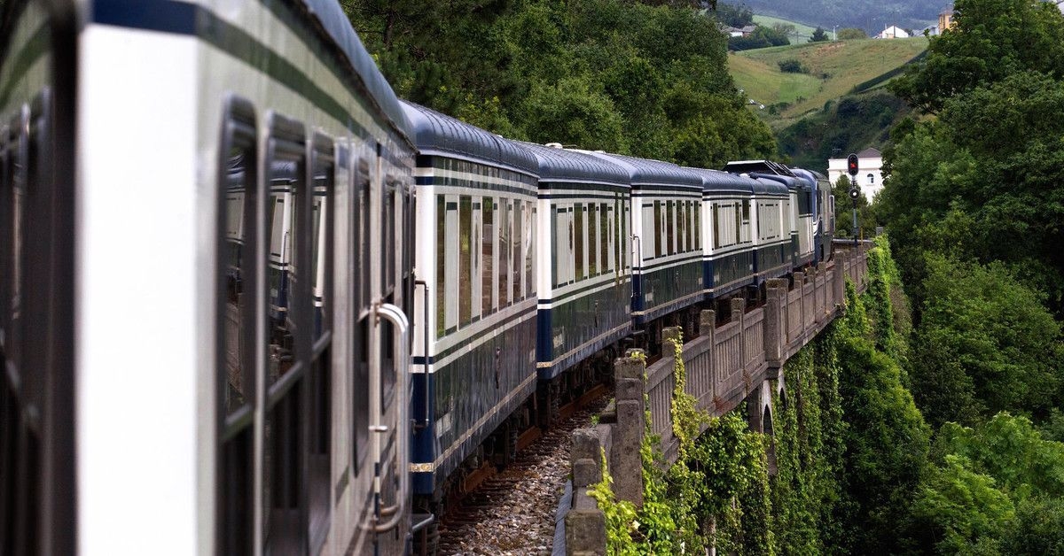 TRENES TURÍSTICOS DE LUJO