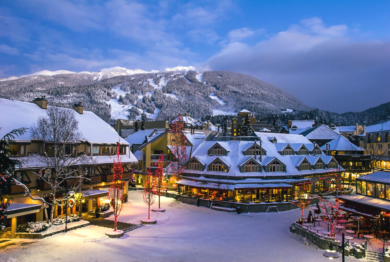 Folletos de hoteles de lujo de esquí y spas 